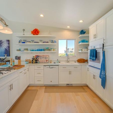 Stunning Home In Coupeville With Deck And Beach Access Eksteriør bilde