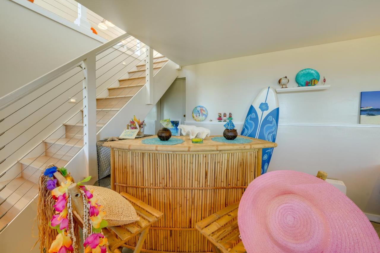 Stunning Home In Coupeville With Deck And Beach Access Eksteriør bilde